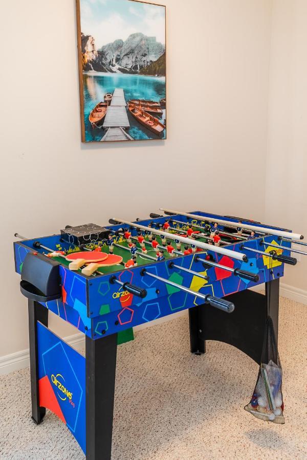 Globalstay Modern Townhomes In Lakeshore Steps To The Beach Hamilton Exteriör bild
